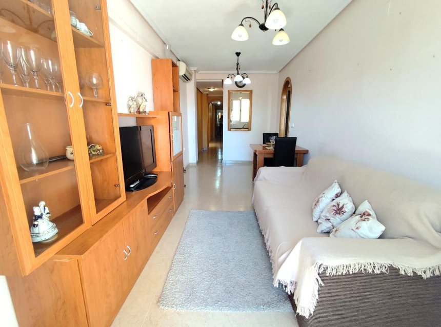 Resale - Apartment -
Torrevieja - Centro