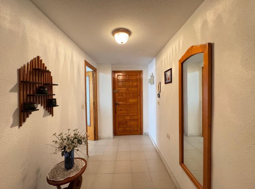 Resale - Apartment -
Torrevieja - Centro