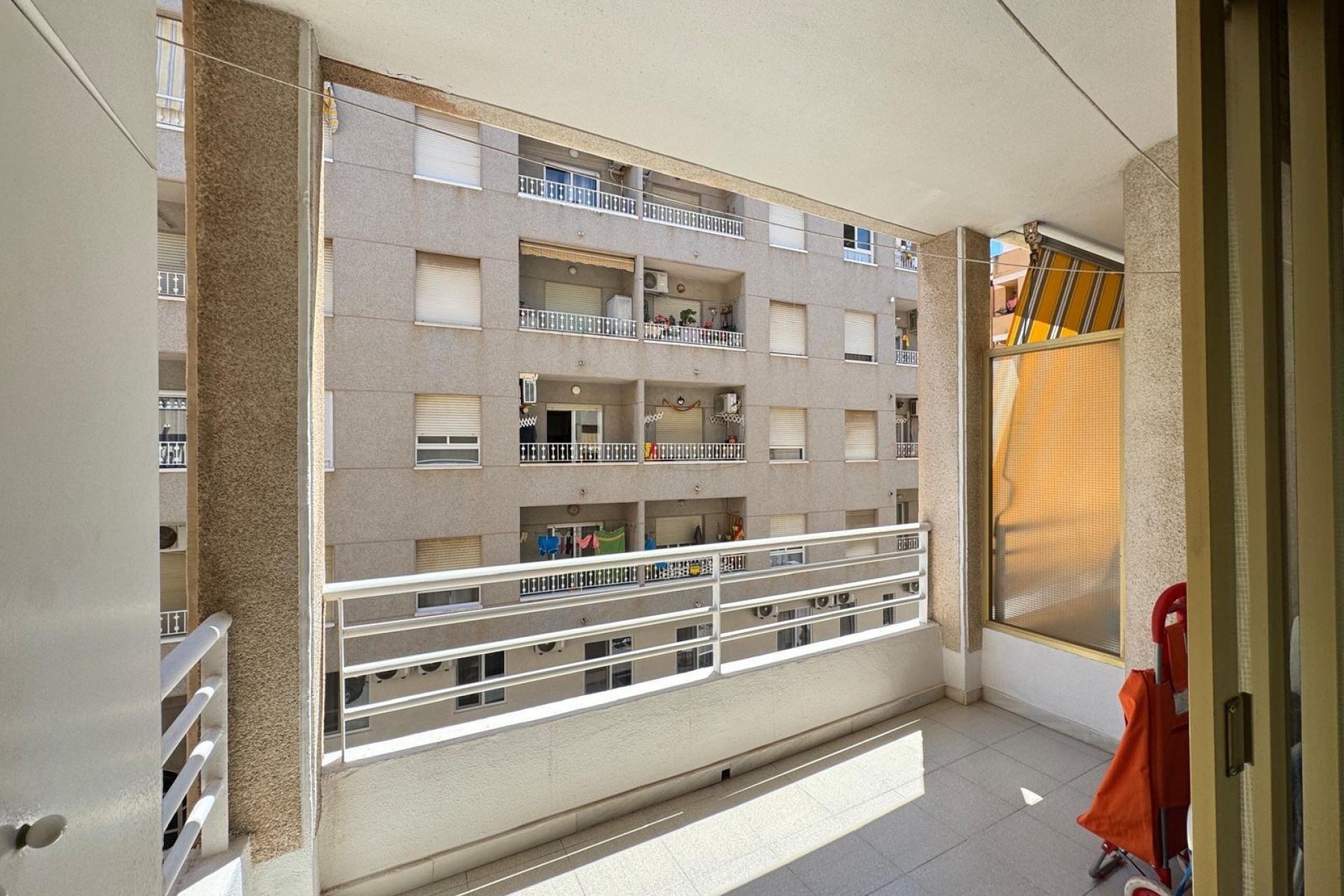Resale - Apartment -
Torrevieja - Centro