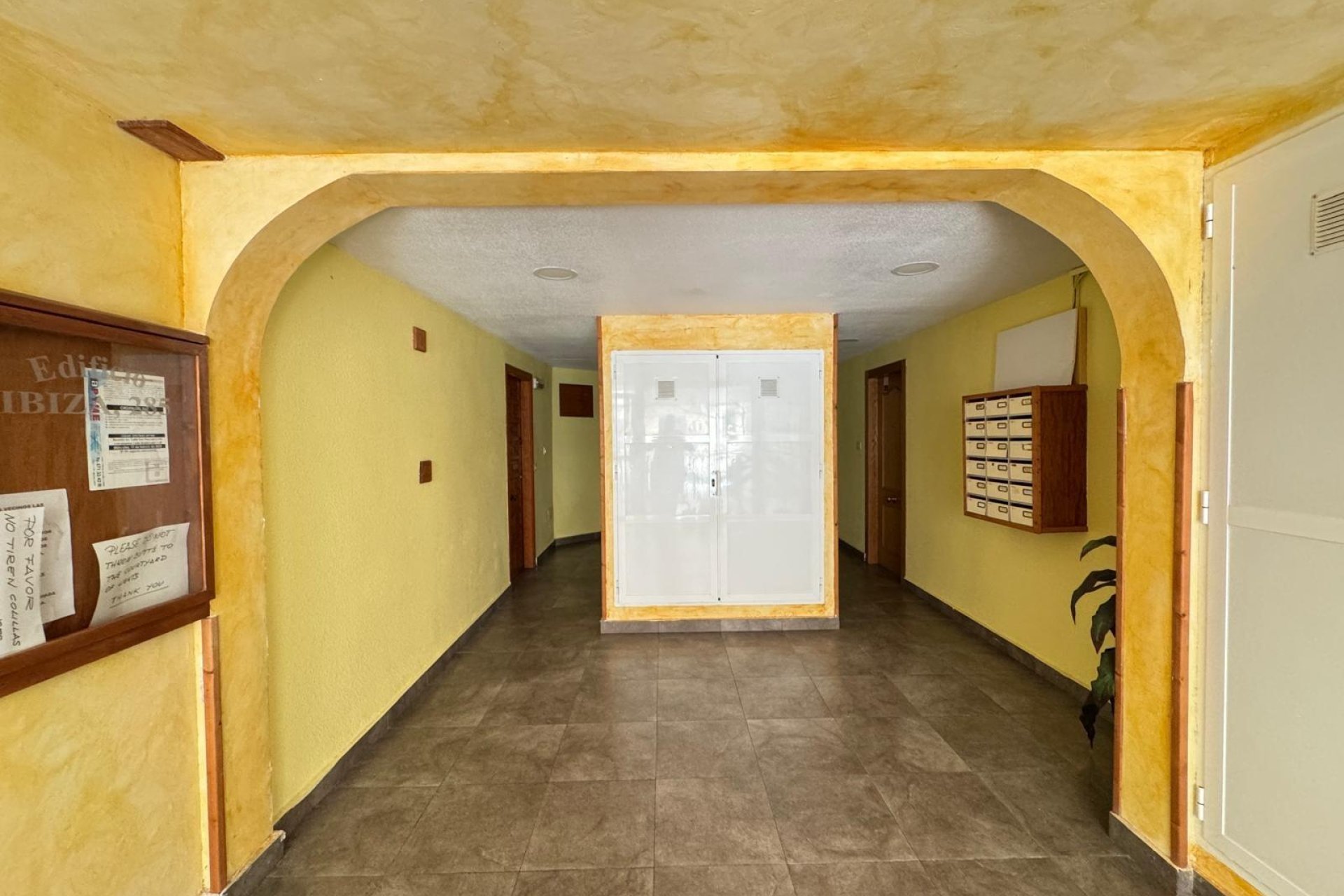 Resale - Apartment -
Torrevieja - Centro