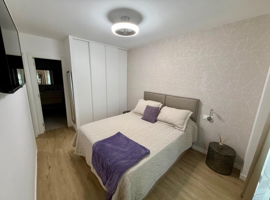 Resale - Apartment -
Torrevieja - Centro