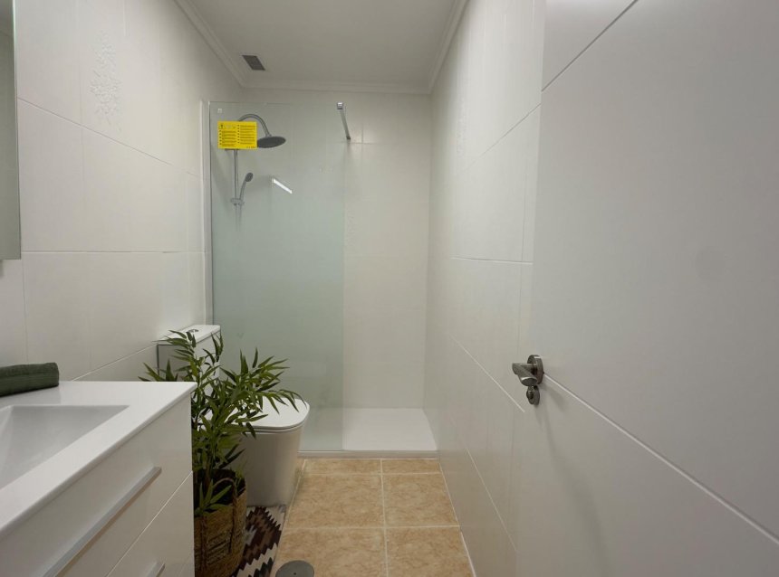 Resale - Apartment -
Torrevieja - Centro