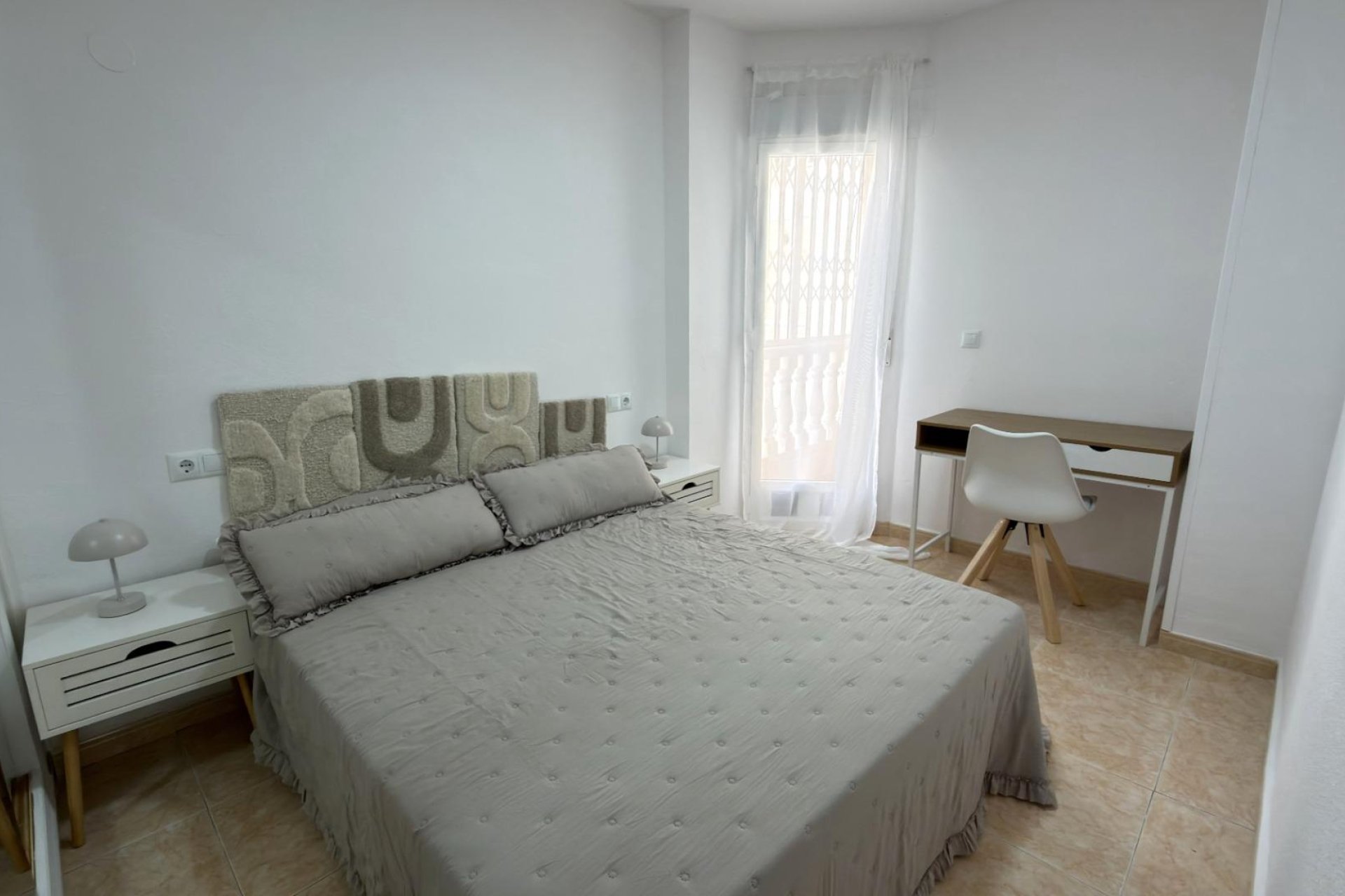 Resale - Apartment -
Torrevieja - Centro