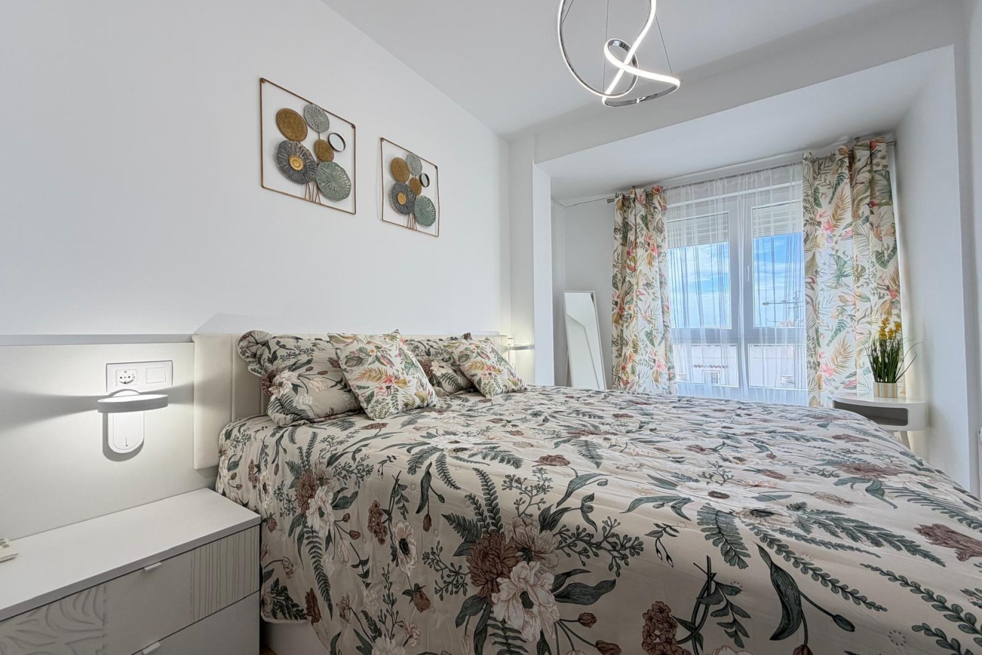 Resale - Apartment -
Torrevieja - Centro