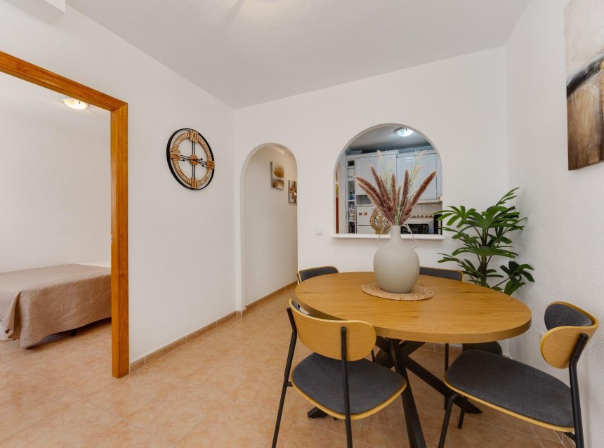 Resale - Apartment -
Torrevieja - Centro