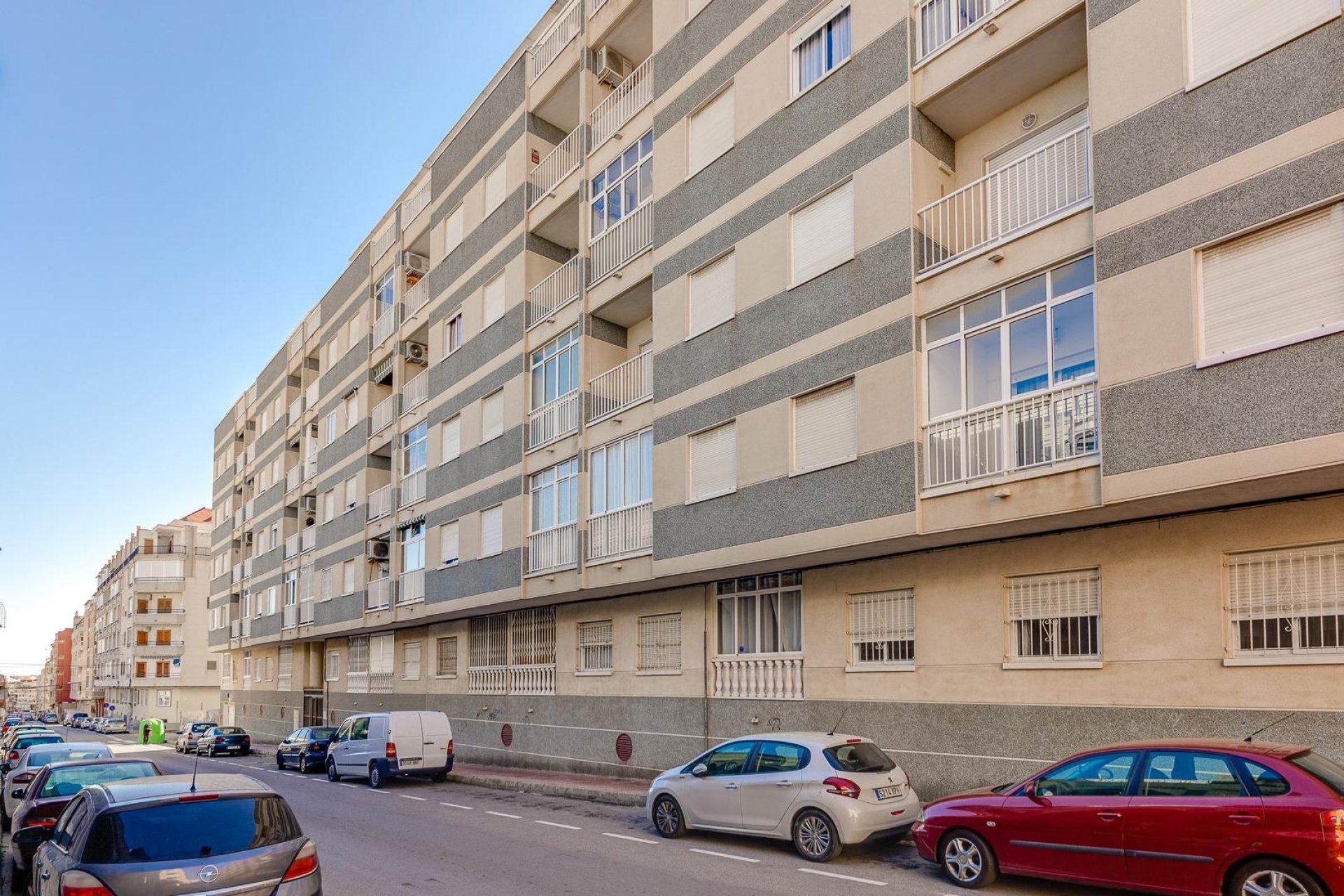 Resale - Apartment -
Torrevieja - Centro