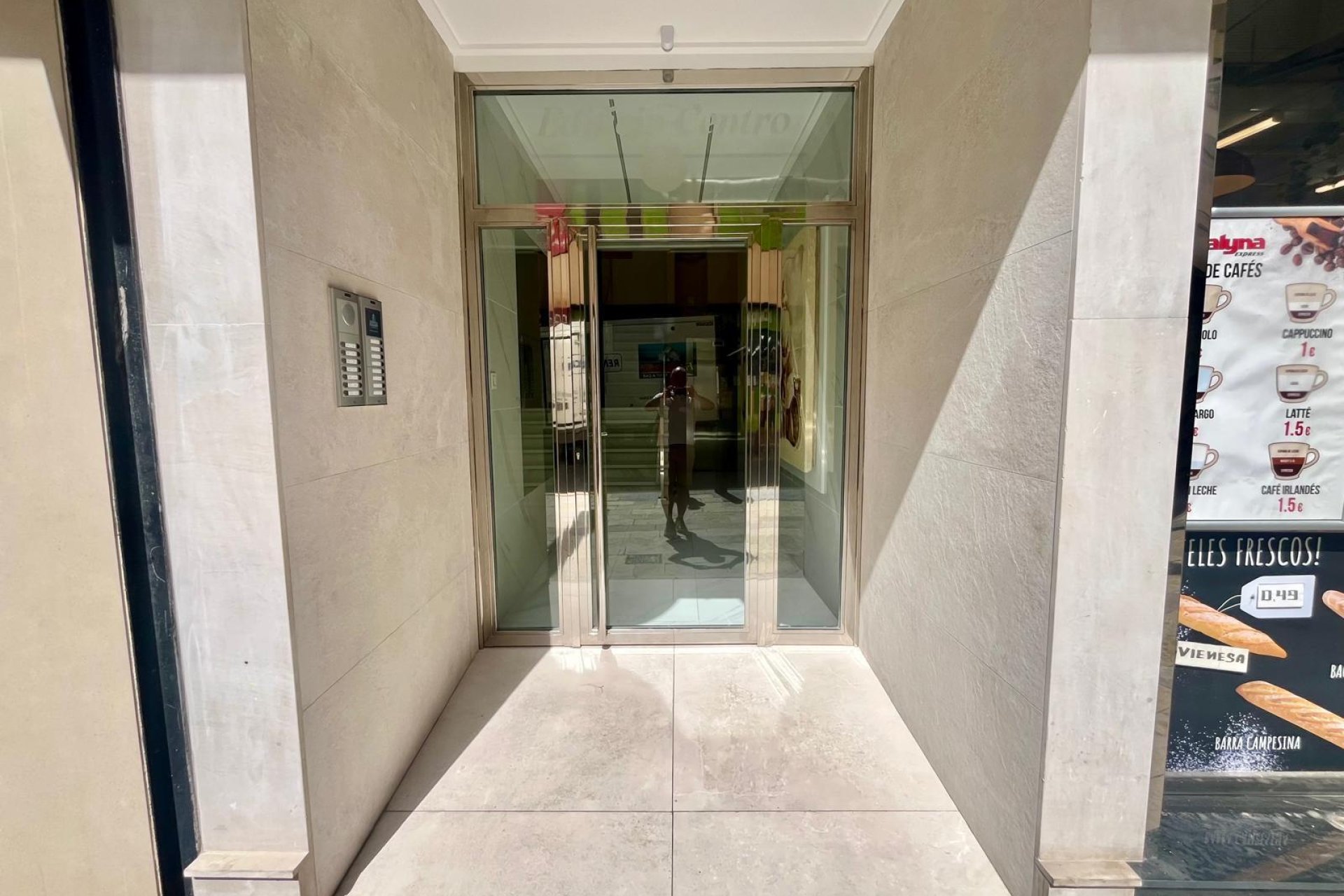 Resale - Apartment -
Torrevieja - Centro