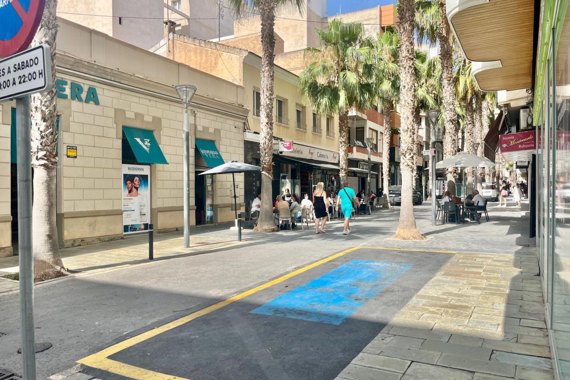 Resale - Apartment -
Torrevieja - Centro
