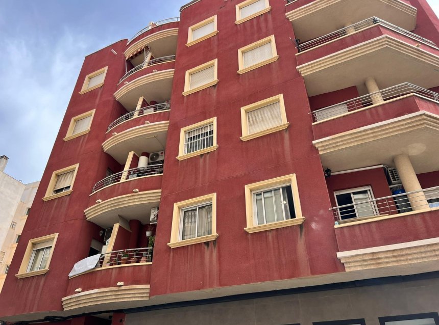 Resale - Apartment -
Torrevieja - Centro