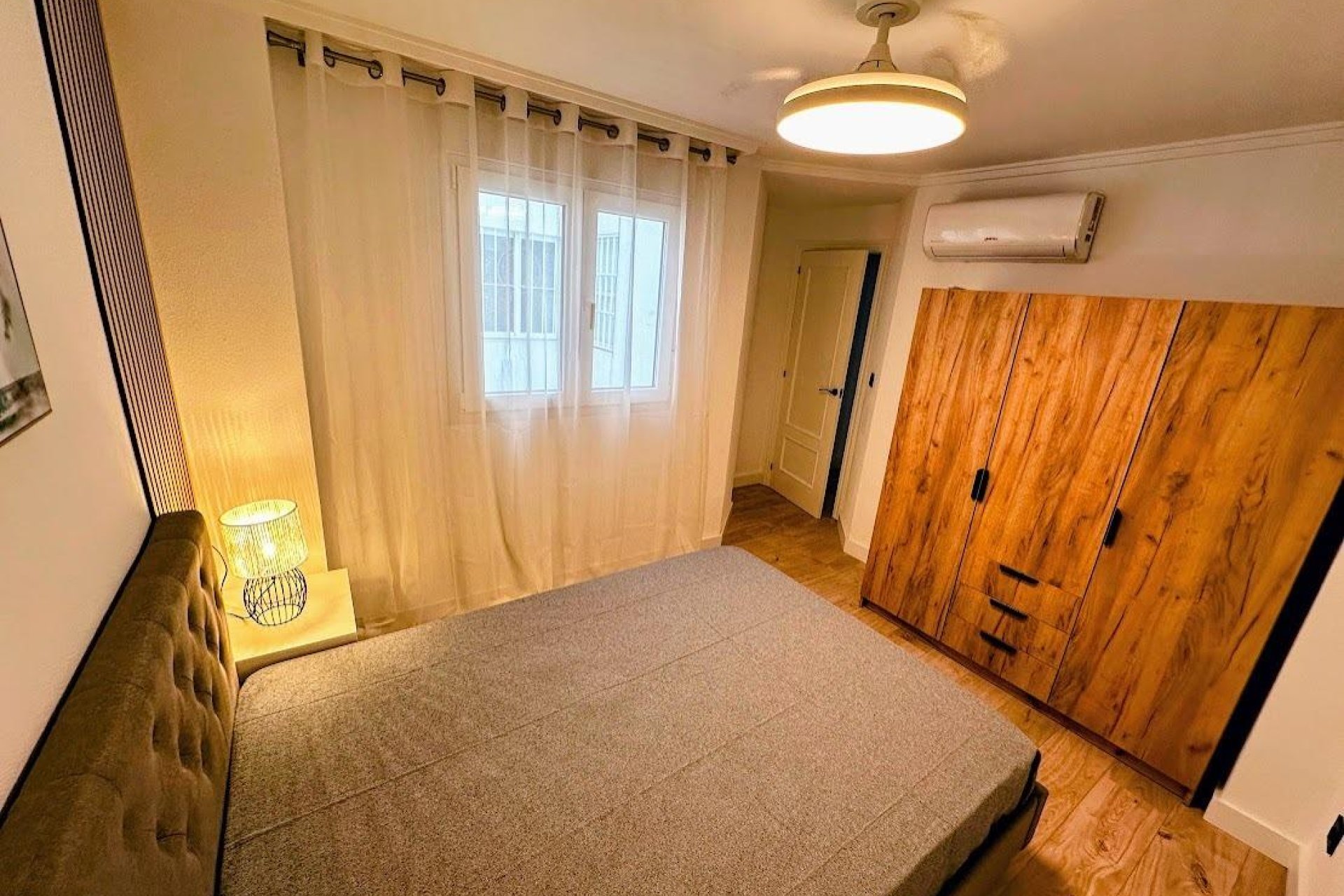 Resale - Apartment -
Torrevieja - Centro