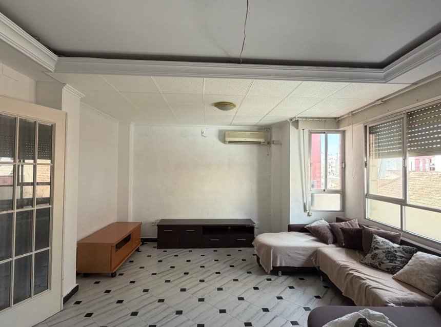 Resale - Apartment -
Torrevieja - Centro