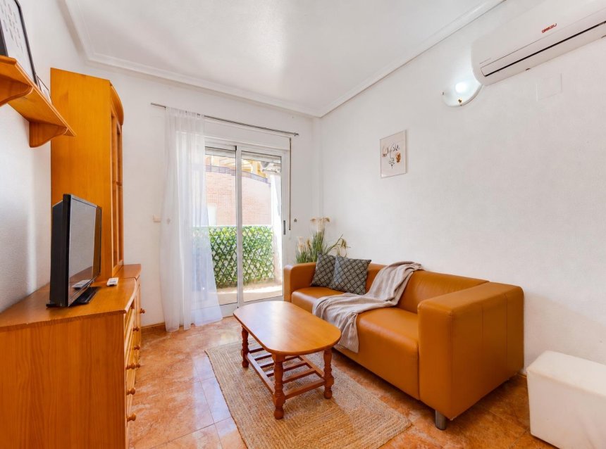 Resale - Apartment -
Torrevieja - Centro