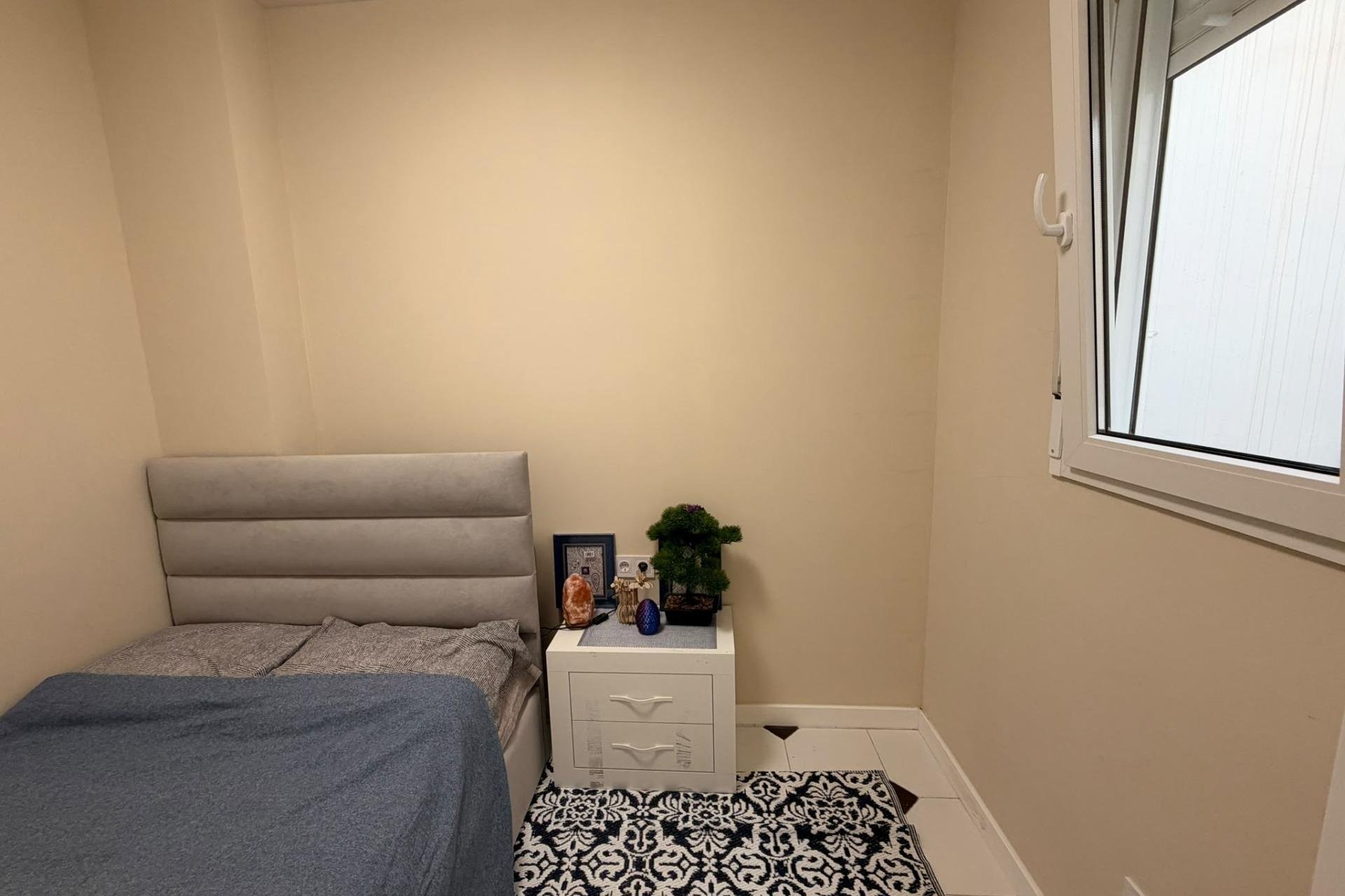 Resale - Apartment -
Torrevieja - Centro