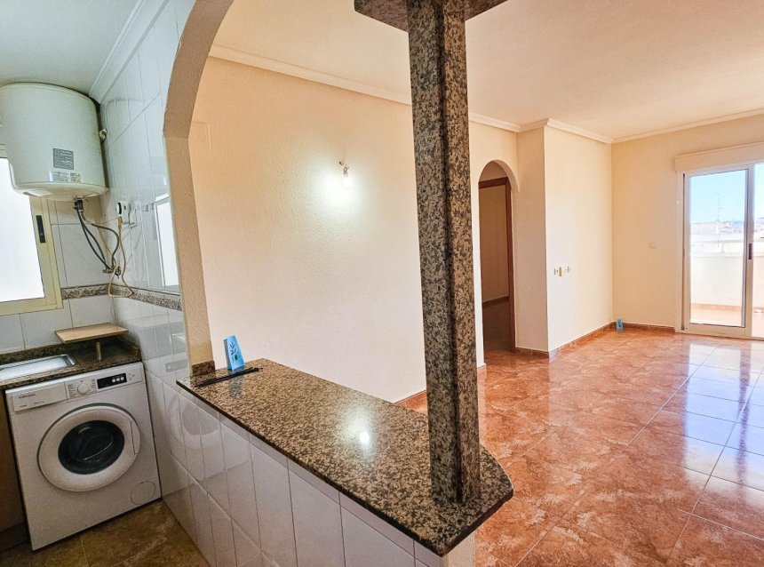 Resale - Apartment -
Torrevieja - Centro