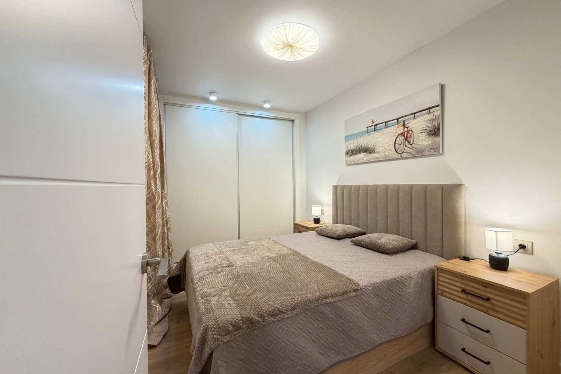 Resale - Apartment -
Torrevieja - Centro