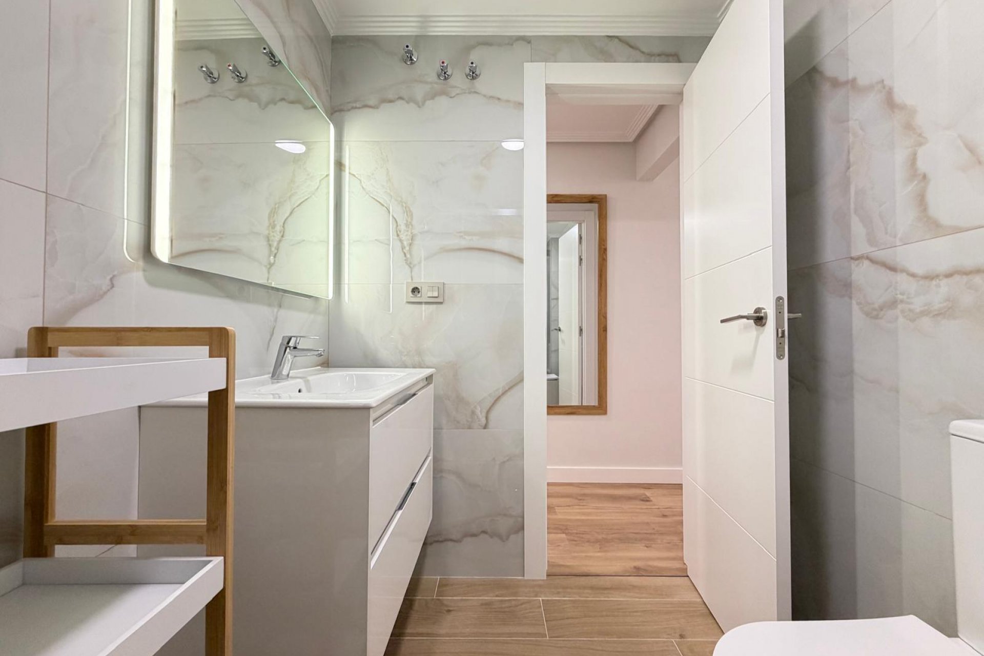 Resale - Apartment -
Torrevieja - Centro