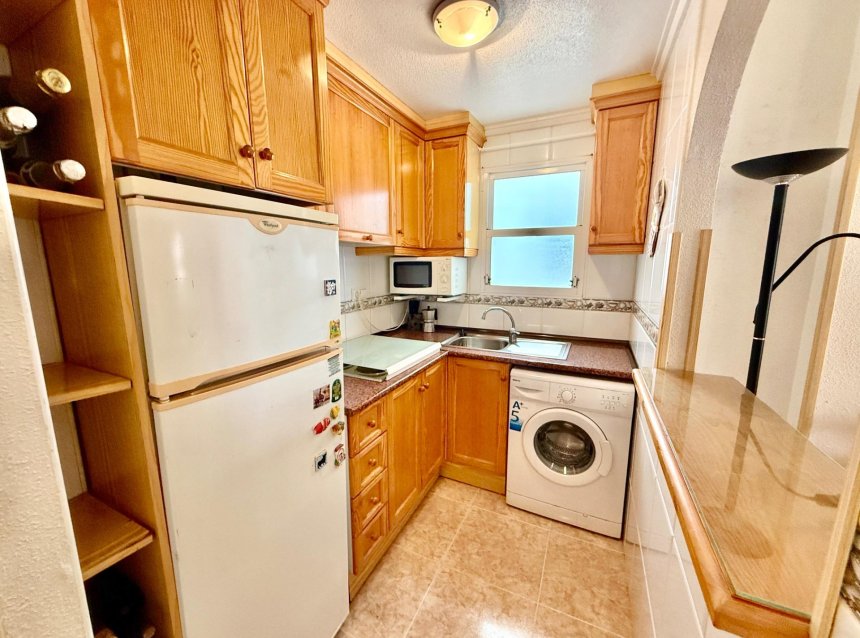 Resale - Apartment -
Torrevieja - Centro