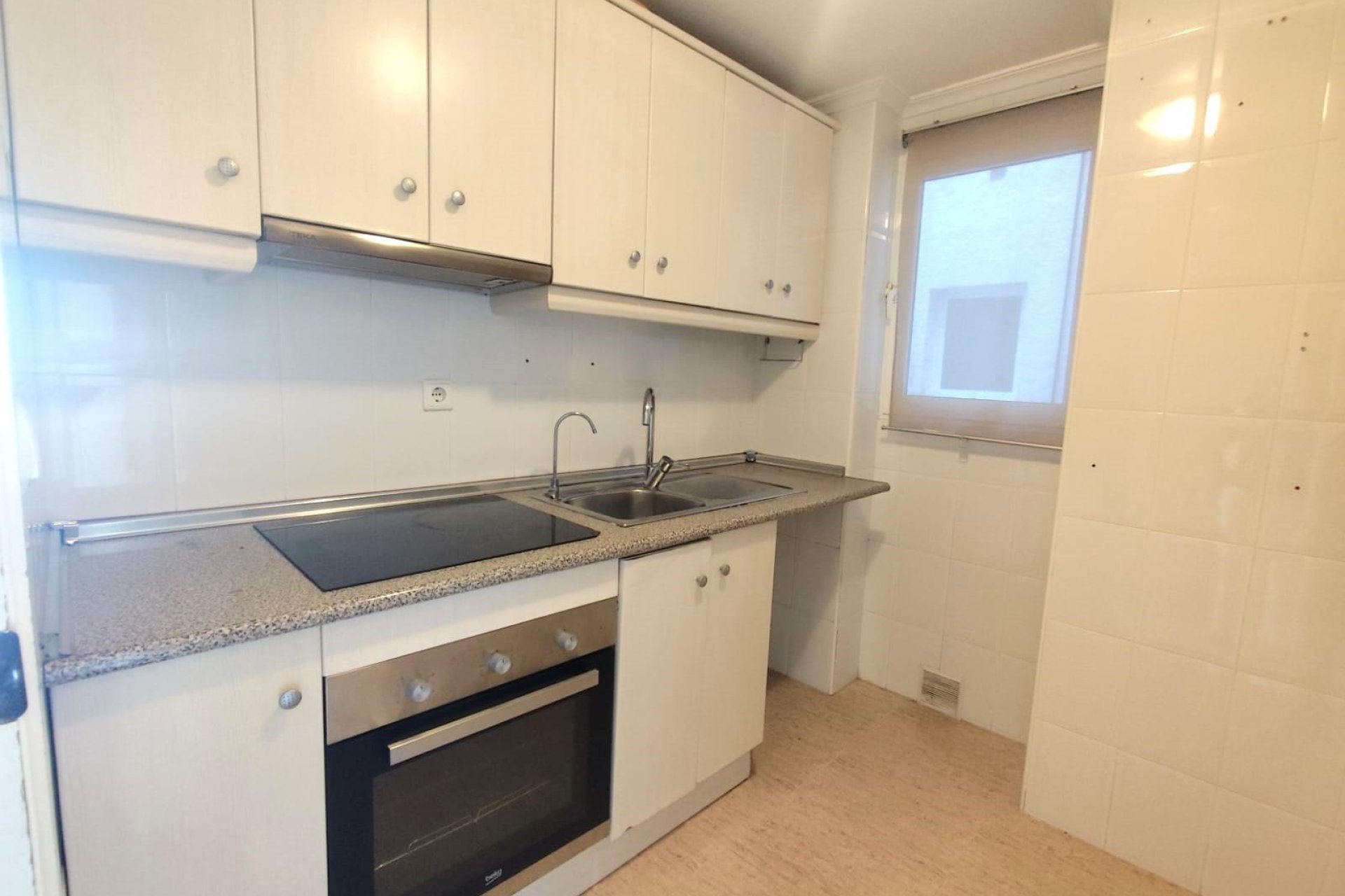 Resale - Apartment -
Torrevieja - Centro