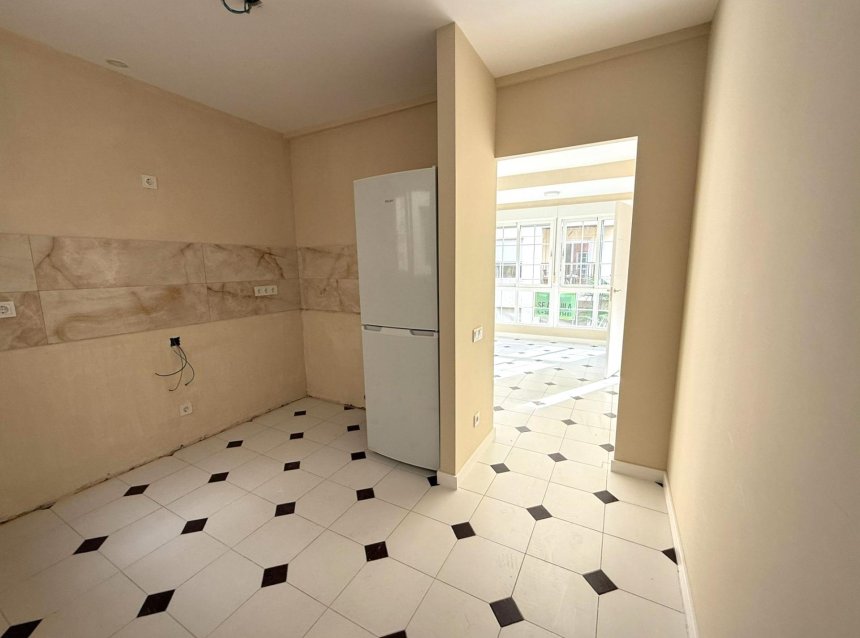 Resale - Apartment -
Torrevieja - Centro