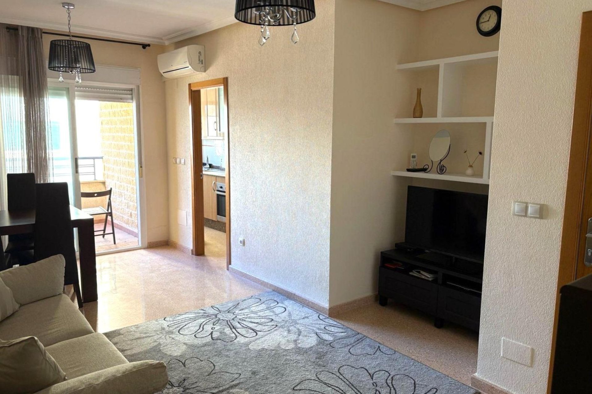 Resale - Apartment -
Torrevieja - Centro