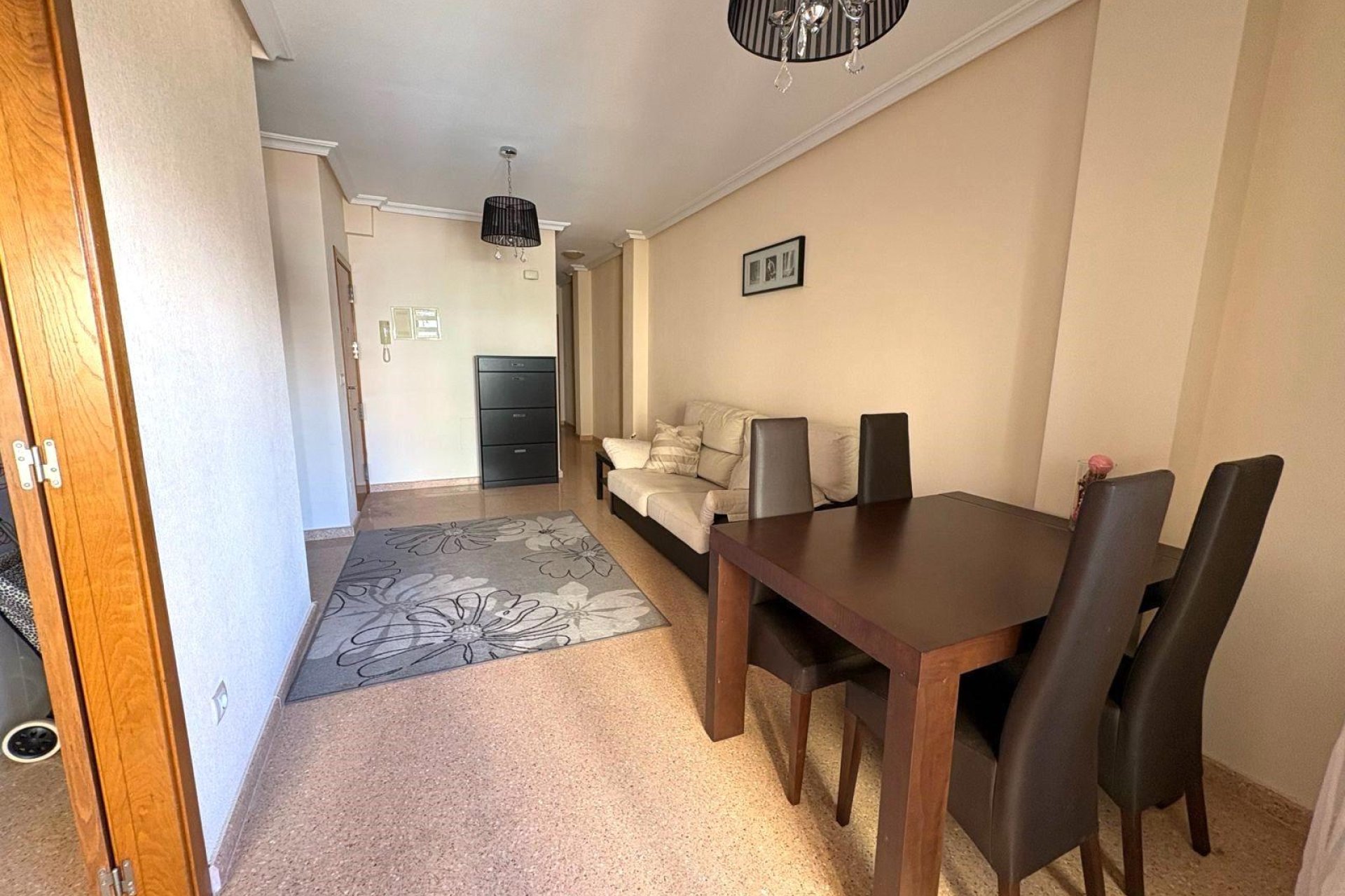 Resale - Apartment -
Torrevieja - Centro