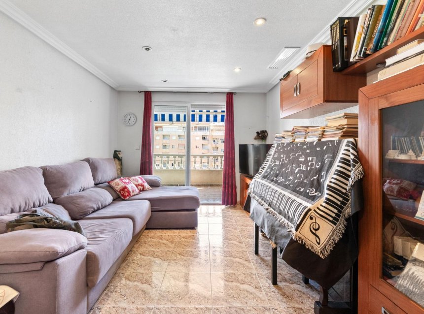 Resale - Apartment -
Torrevieja - Centro