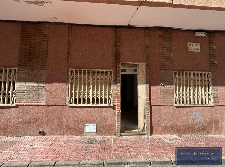 Resale - Apartment -
Torrevieja - Centro