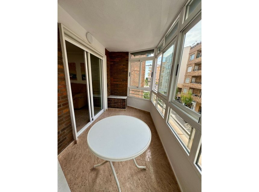 Resale - Apartment -
Torrevieja - Centro