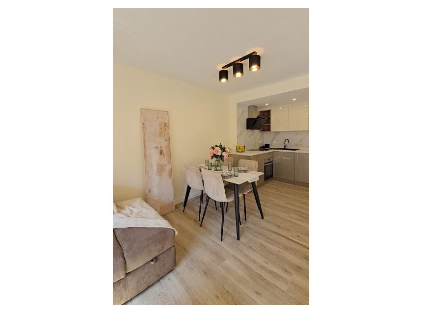 Resale - Apartment -
Torrevieja - Centro