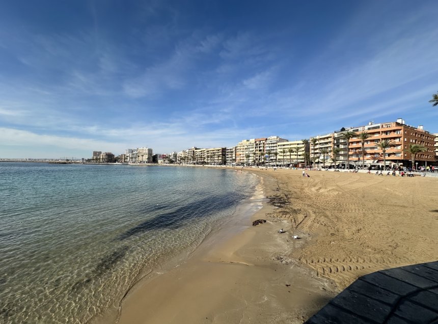 Resale - Apartment -
Torrevieja - Costa Blanca