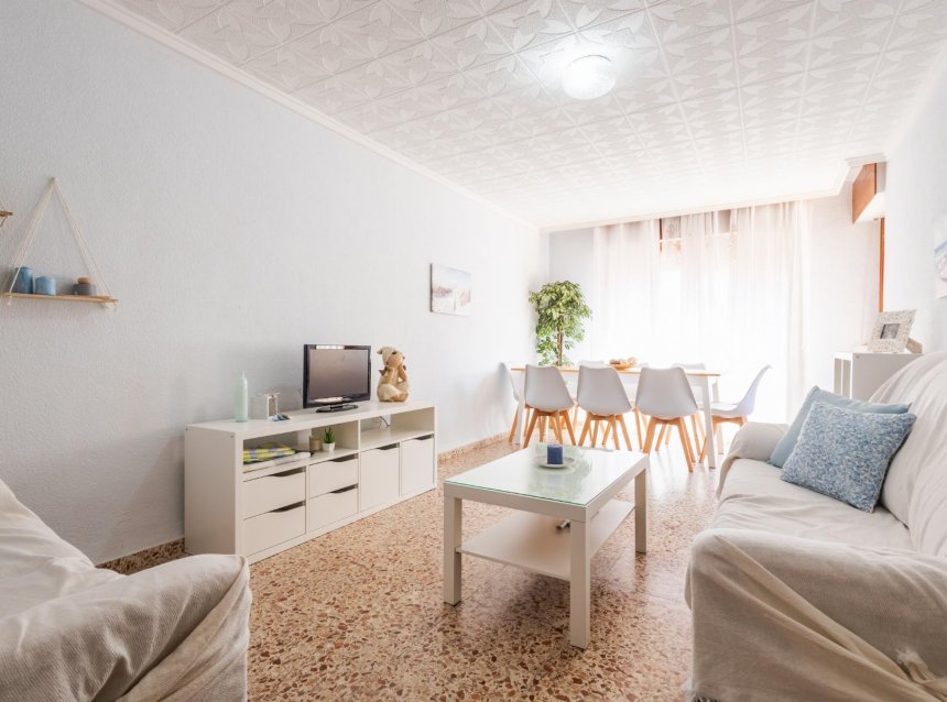 Resale - Apartment -
Torrevieja - Costa Blanca