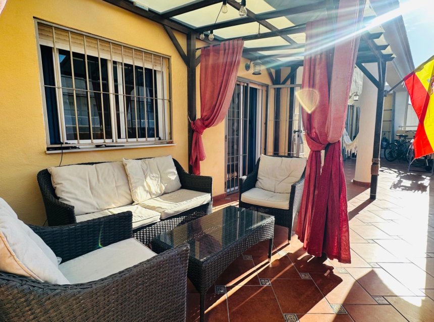 Resale - Apartment -
Torrevieja - Costa Blanca