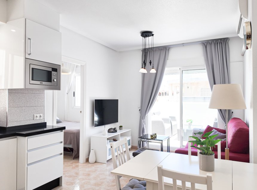 Resale - Apartment -
Torrevieja - Costa Blanca