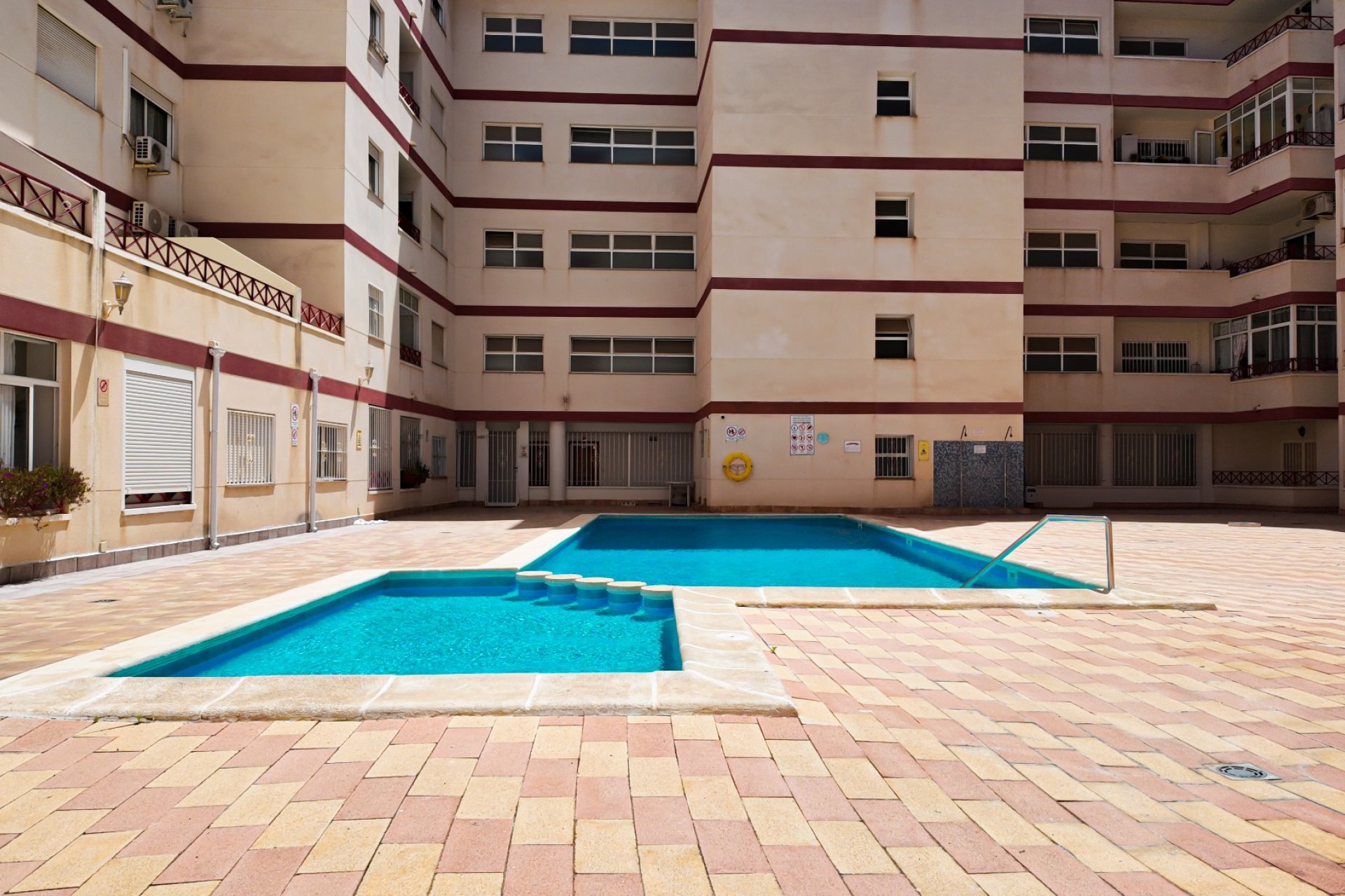 Resale - Apartment -
Torrevieja - Costa Blanca