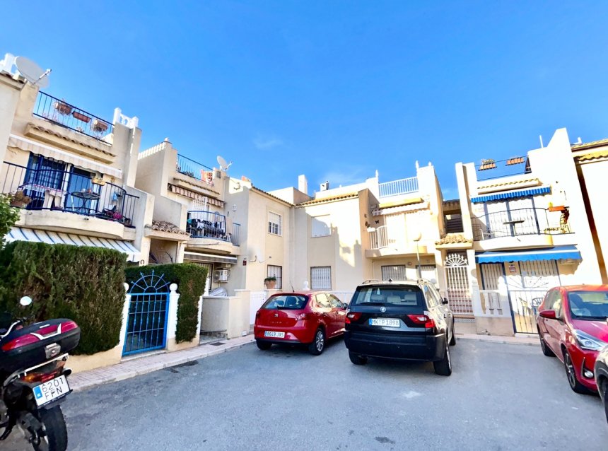 Resale - Apartment -
Torrevieja - Costa Blanca