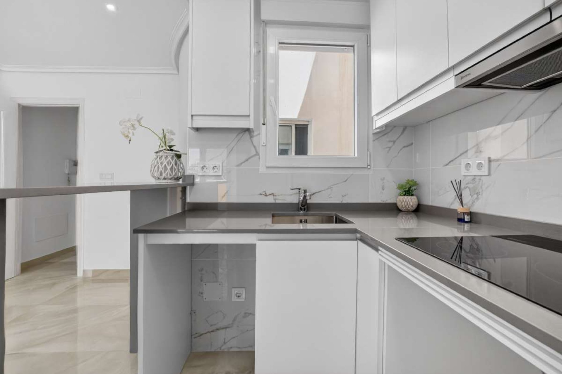 Resale - Apartment -
Torrevieja - Costa Blanca