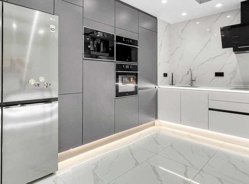 Resale - Apartment -
Torrevieja - Costa Blanca