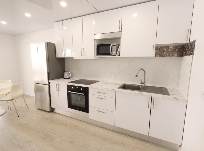 Resale - Apartment -
Torrevieja - Costa Blanca