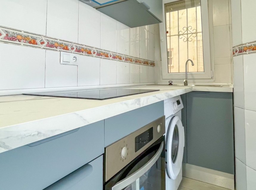 Resale - Apartment -
Torrevieja - Costa Blanca