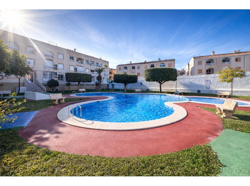 Resale - Apartment -
Torrevieja - Costa Blanca