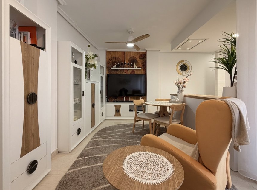 Resale - Apartment -
Torrevieja - Costa Blanca