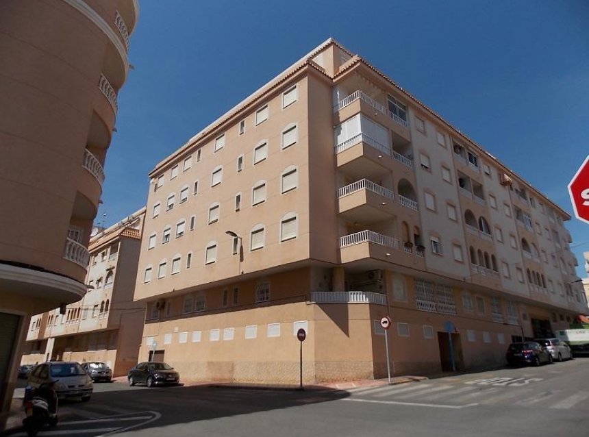 Resale - Apartment -
Torrevieja - El Molino