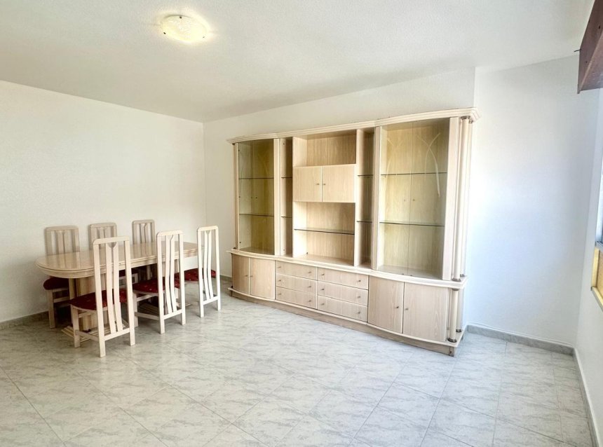Resale - Apartment -
Torrevieja - Estacion De Autobuses