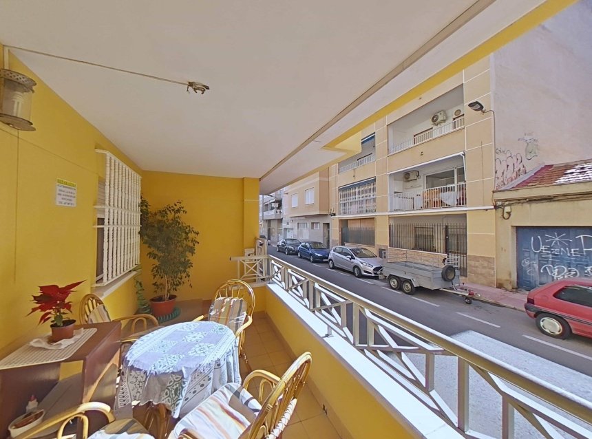 Resale - Apartment -
Torrevieja - Estacion De Autobuses