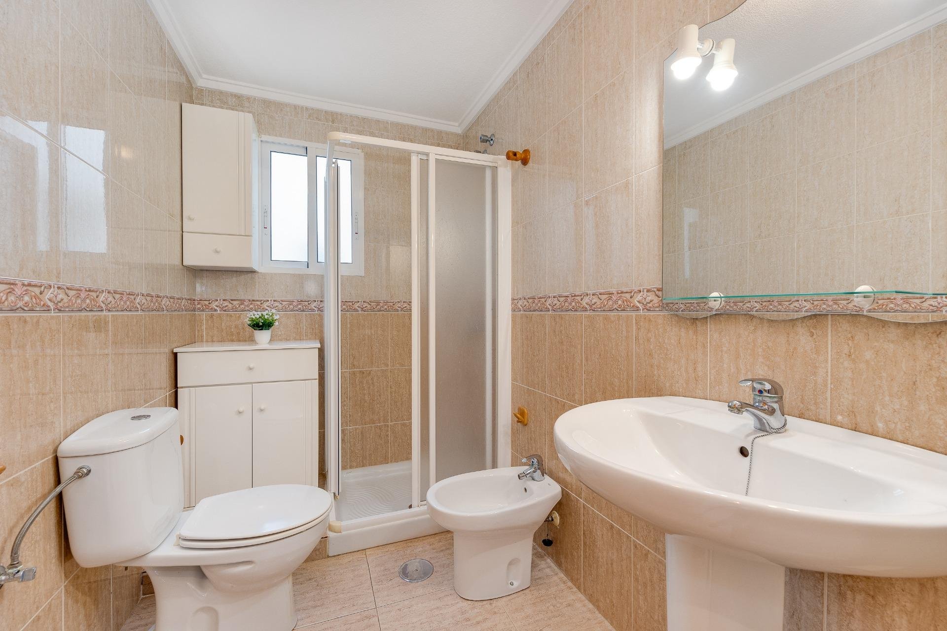 Resale - Apartment -
Torrevieja - Estacion De Autobuses