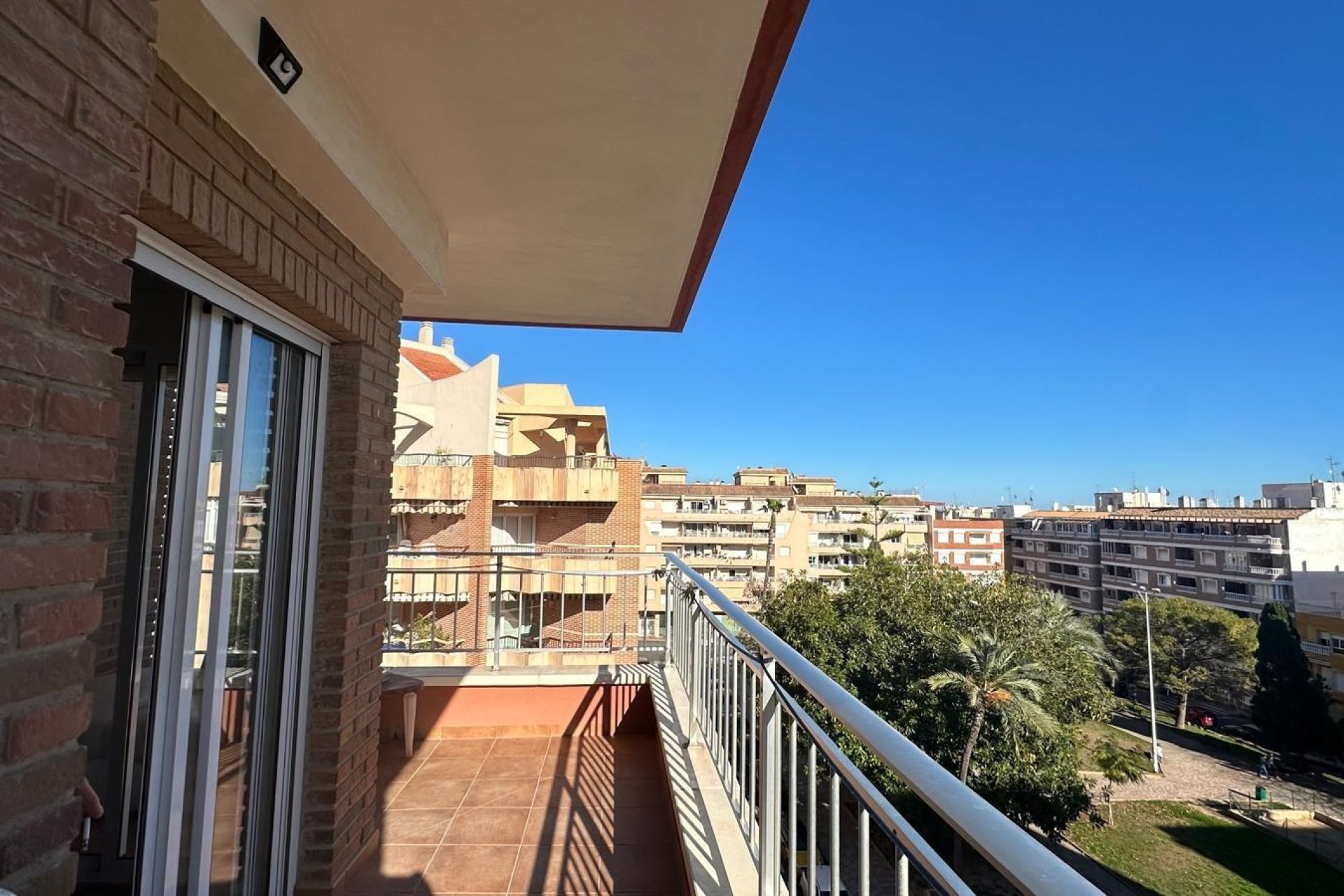 Resale - Apartment -
Torrevieja - Estacion De Autobuses