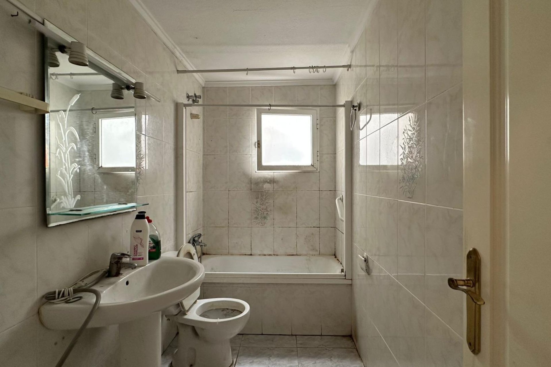 Resale - Apartment -
Torrevieja - Estacion De Autobuses