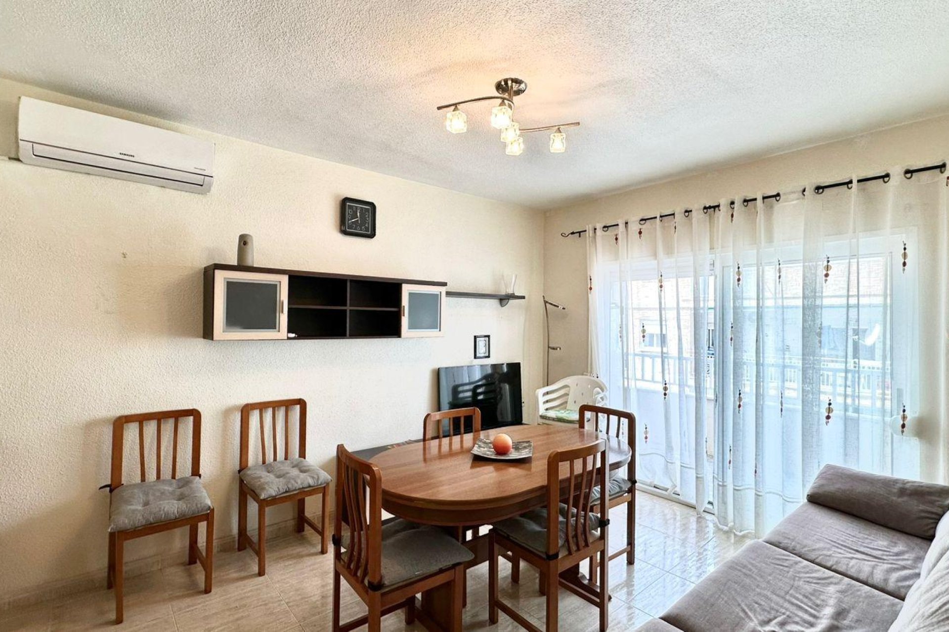 Resale - Apartment -
Torrevieja - Estacion De Autobuses