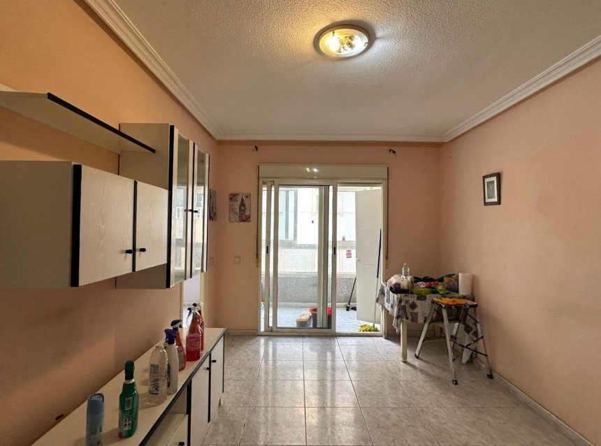 Resale - Apartment -
Torrevieja - Estacion De Autobuses