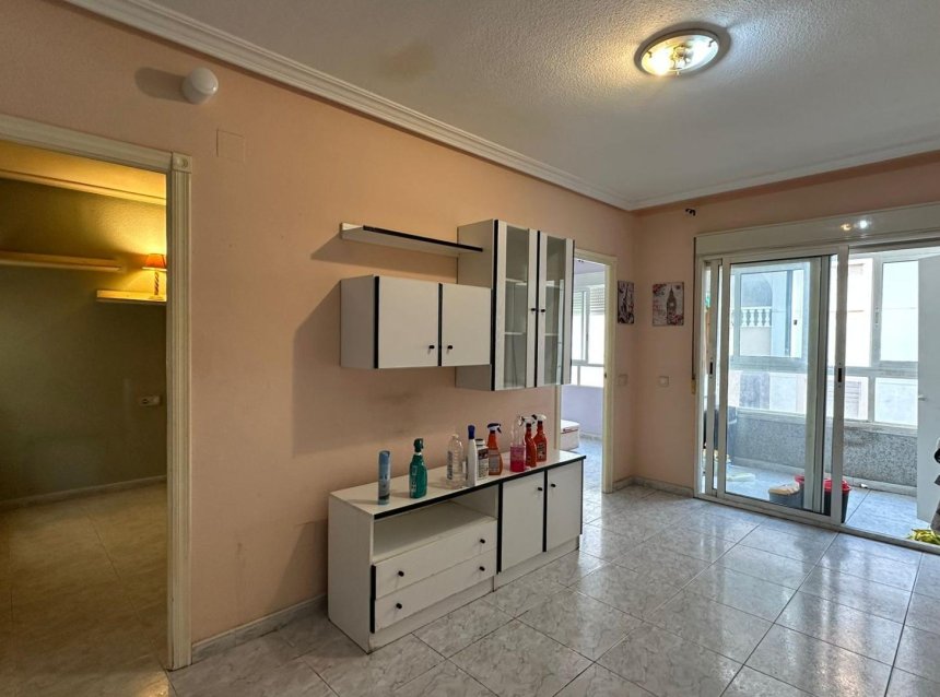 Resale - Apartment -
Torrevieja - Estacion De Autobuses